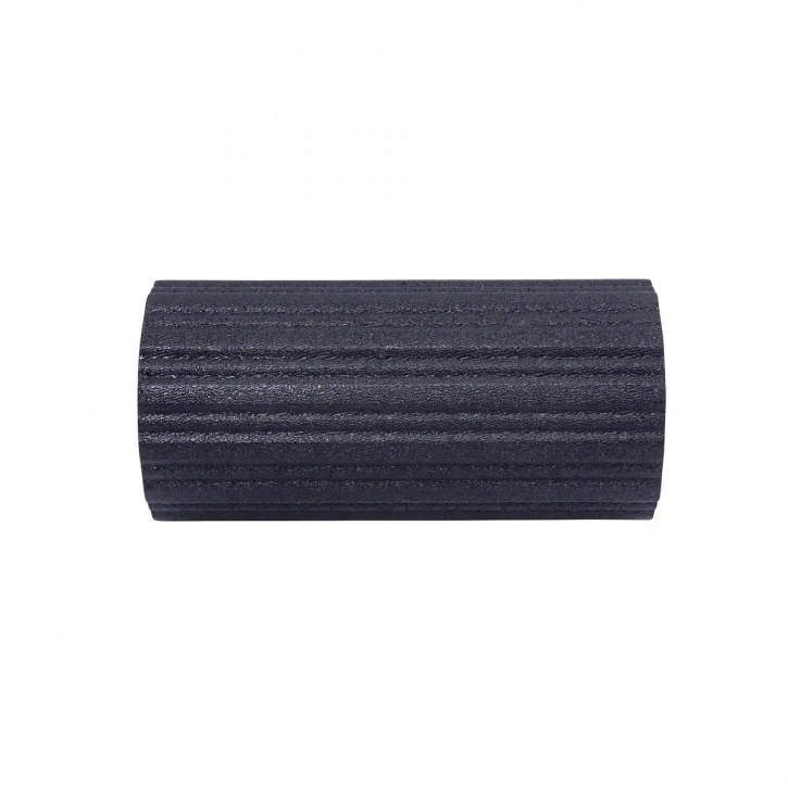 Tärisevä fascia-hierontarulla 30 x 14,5 cm, musta - Image 3
